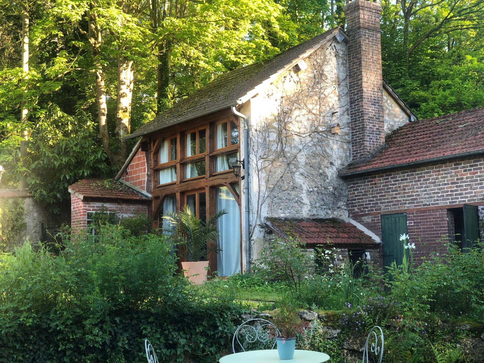 Bed and Breakfast Le Clos Des Songes Blaru Екстер'єр фото