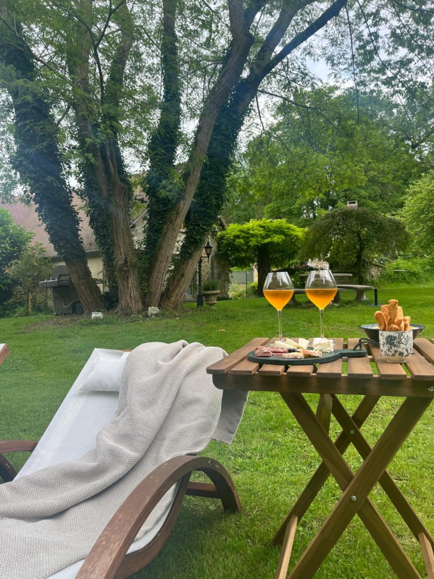 Le Clos Des Songes Blaru Екстер'єр фото